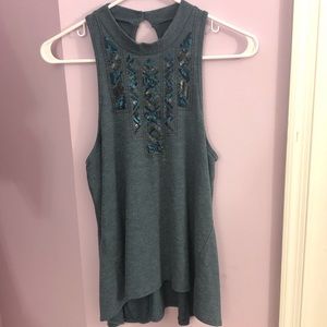Hollister top